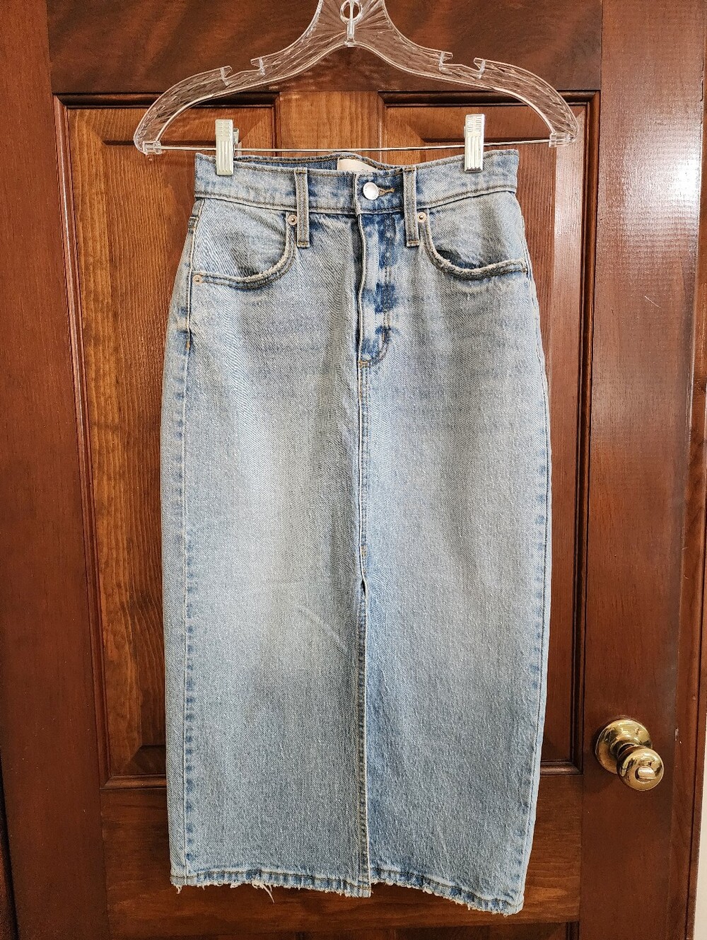 Universal Thread Light Blue Straight Denim Midi Skirt (Size 00)